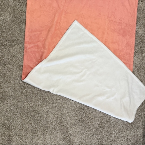 Bachelor in Paradise Beach Towel - Picture 2 of 2